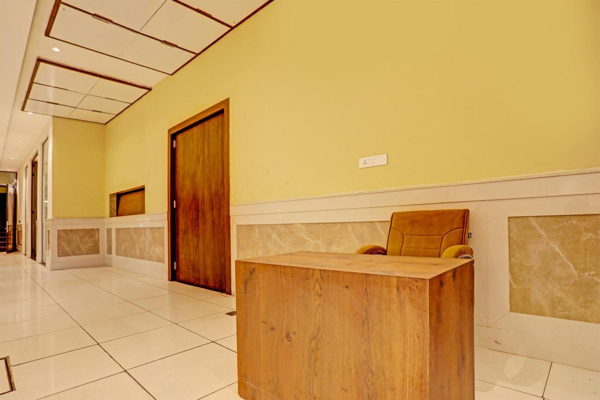 Hotel O Miraas Hotel And Banquet Hall Ludhiana Eksteriør billede