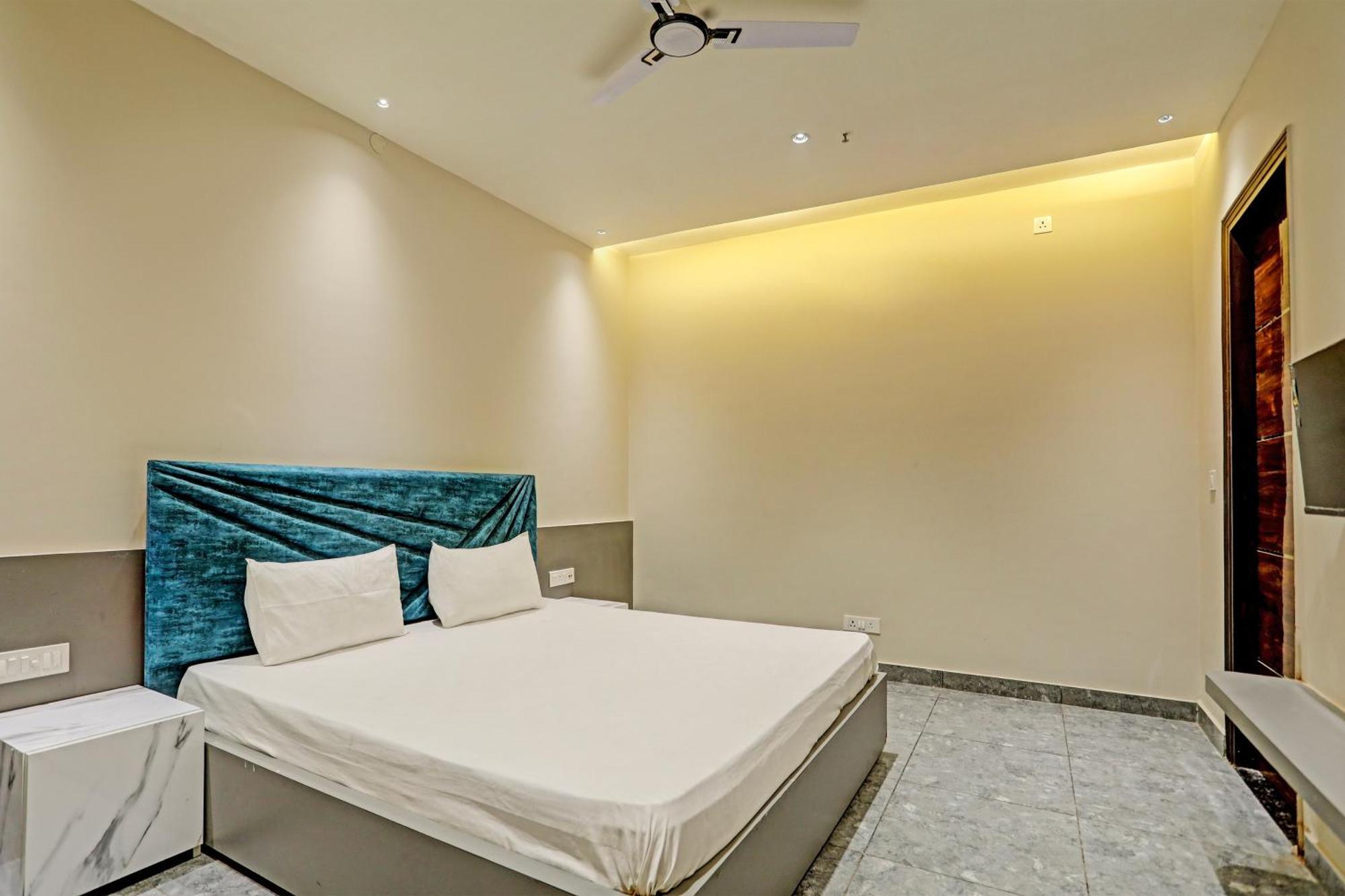 Hotel O Miraas Hotel And Banquet Hall Ludhiana Eksteriør billede